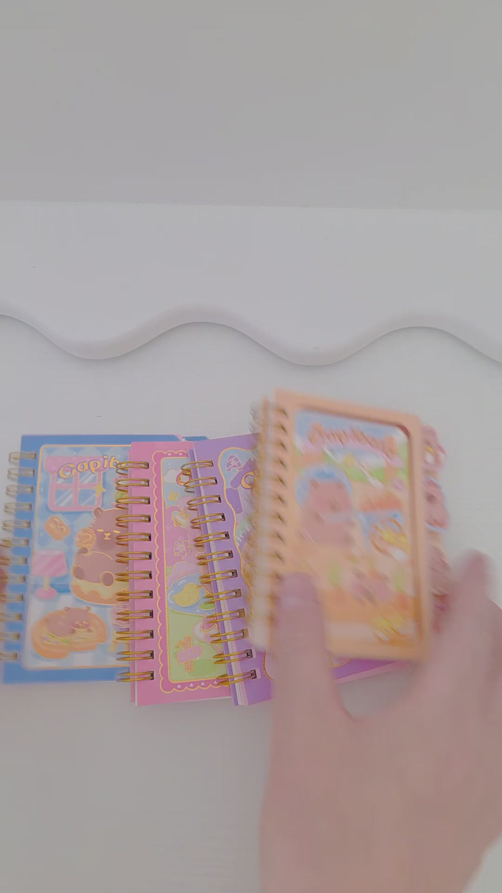 Carnet Kawaii Capybara "Capibala" – Spirale Dorée & Onglets Repérage