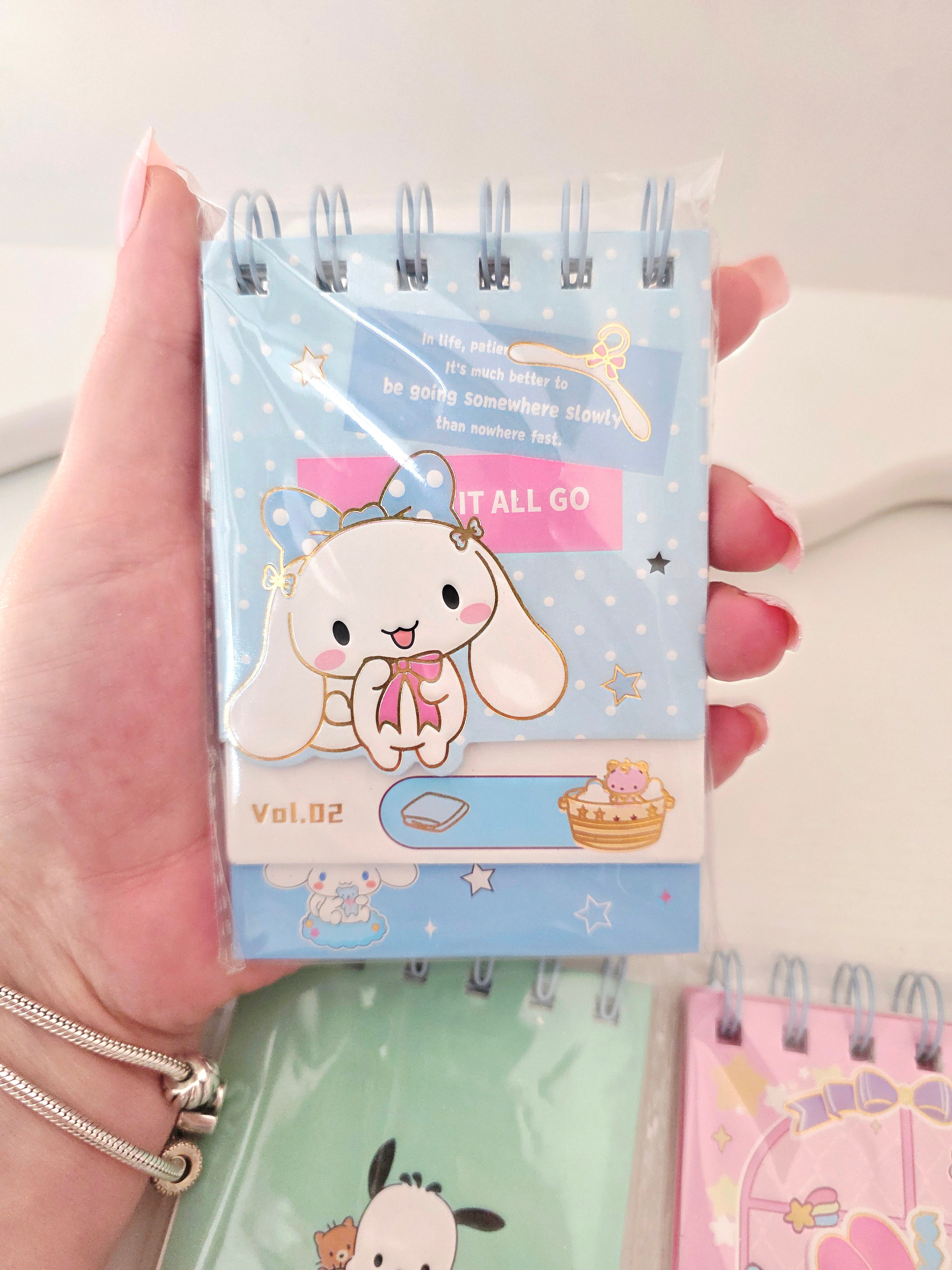 Carnet spirale kawaii Kuromi Sanrio sur fond blanc – Mimisu
