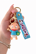 Porte-clé Razmoket kawaii tenu en main pour montrer la taille – Mimisu
