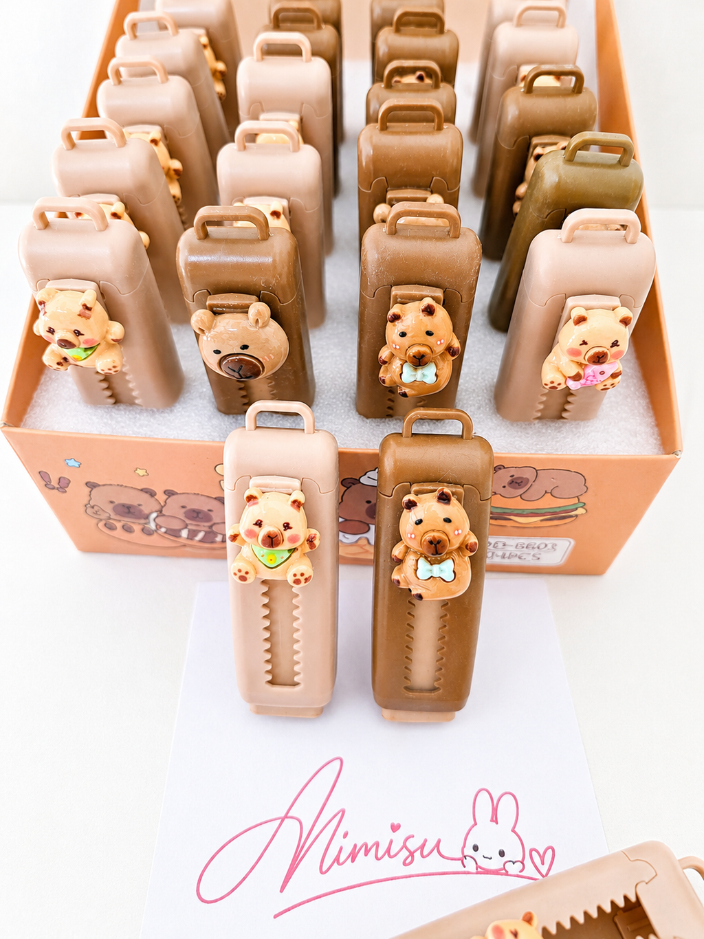 Gomme rétractable kawaii Capybara sur fond blanc – Mimisu
