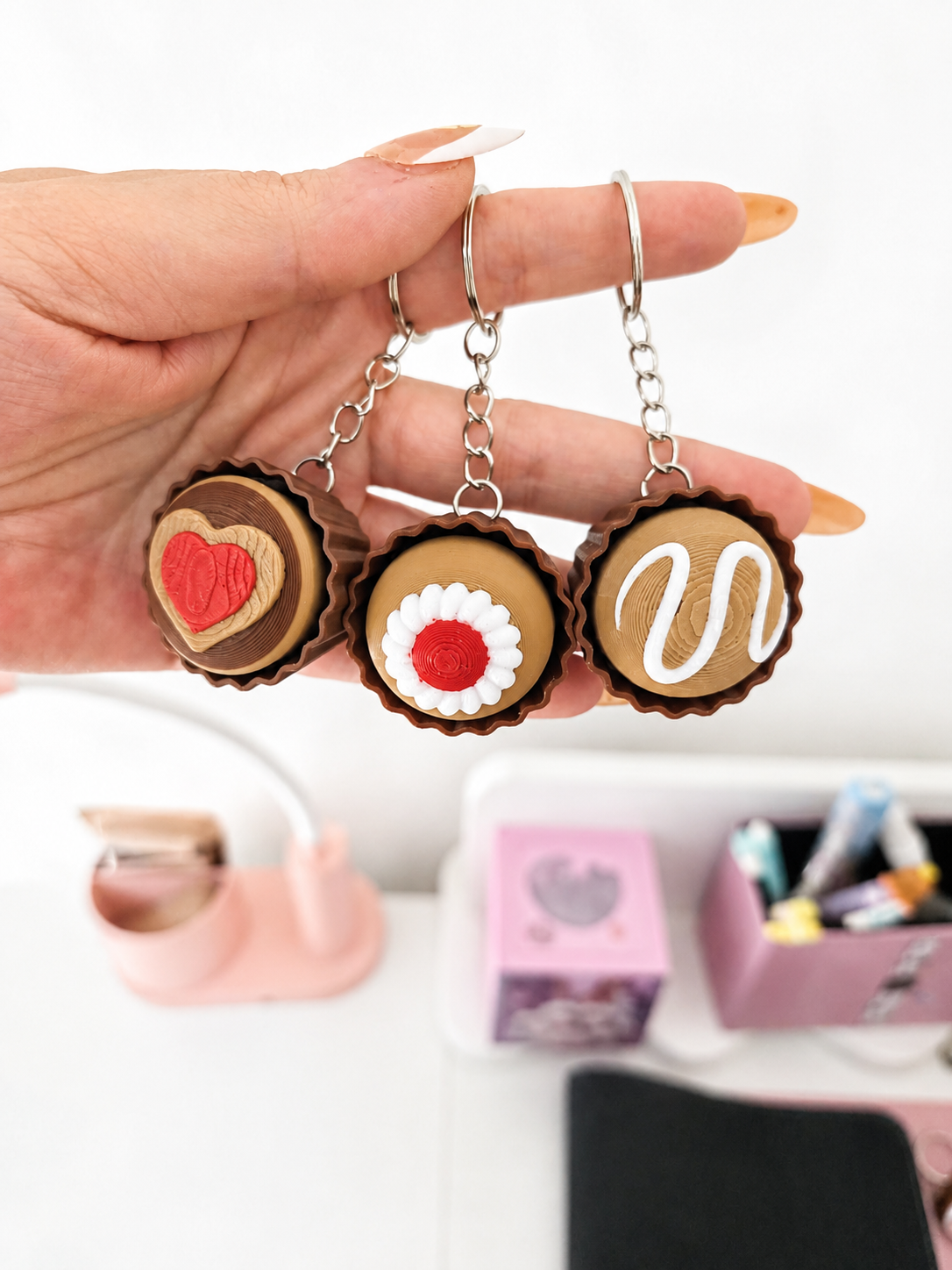 Porte-clé Pâtisserie Kawaii à Cliquet 🍰 – Mini Gâteau Miniature pour Sac