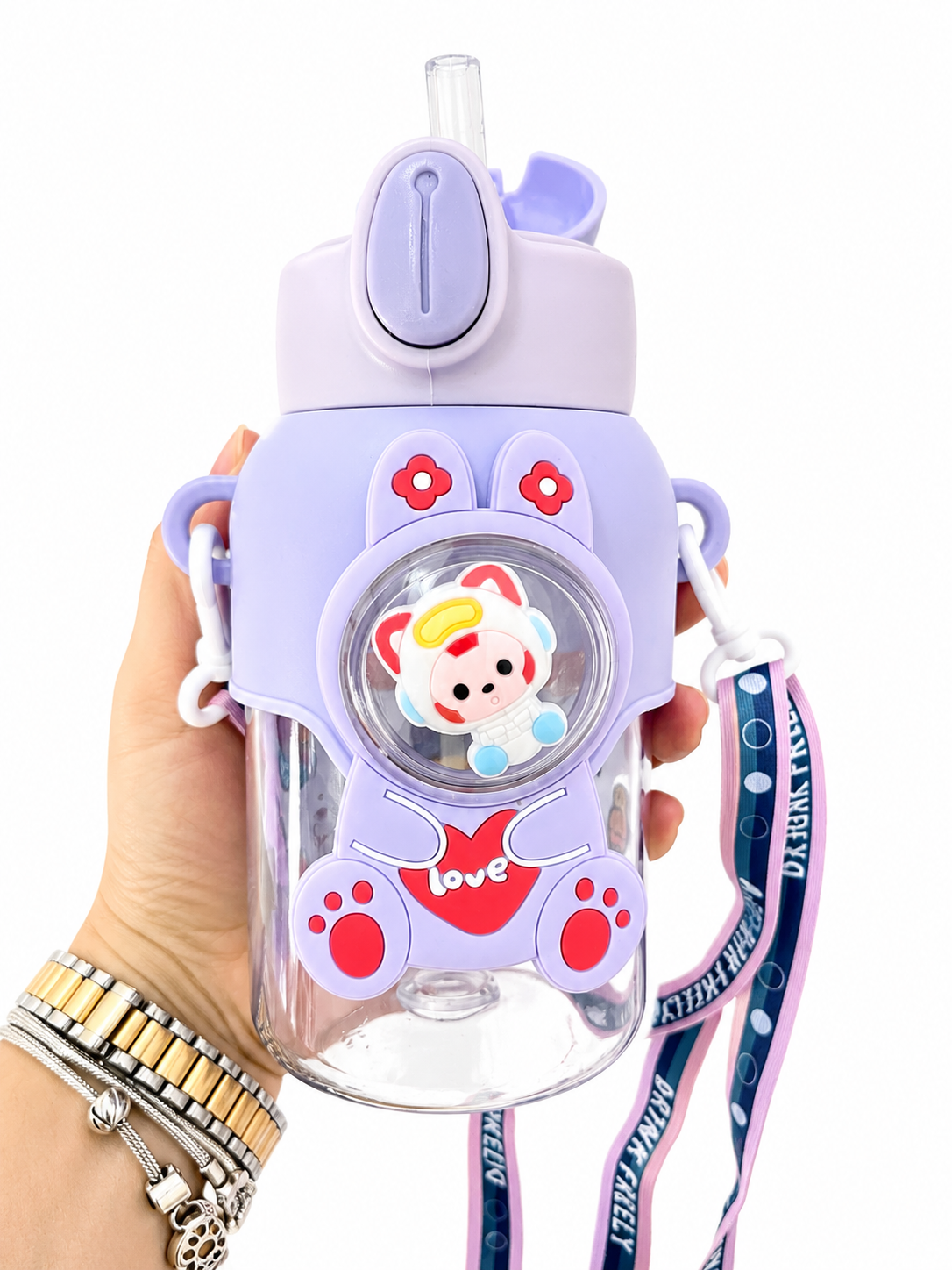 Gourde kawaii chat 600ml tenue en main pour montrer la taille – Mimisu
